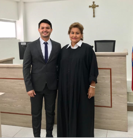 Jeisson Lasso Lozano, personero de Yaguará  con la juez Amparo Vargas Cadena.